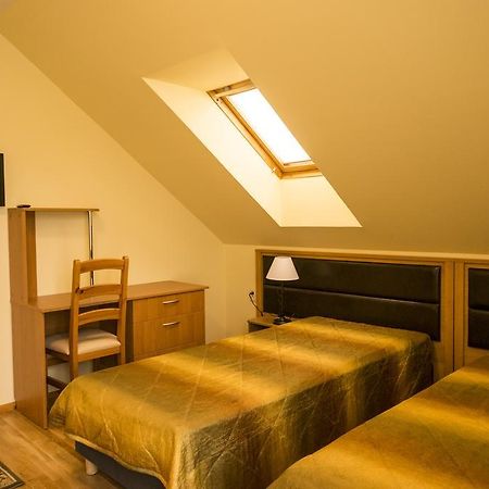Viktoras Apartments 帕兰加 外观 照片