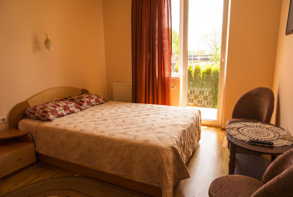 Viktoras Apartments 帕兰加 外观 照片