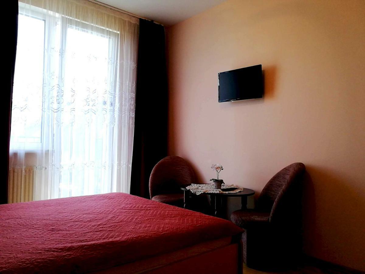 Viktoras Apartments 帕兰加 外观 照片
