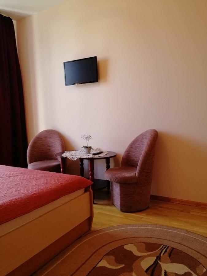 Viktoras Apartments 帕兰加 外观 照片